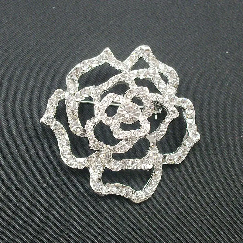 Fashion Women Classic Flower Rose Brooch In Silver Tone with Clear Round Rhinestones For Wedding