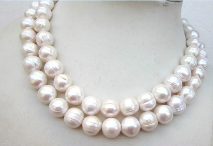 

shipping>>>>VERY CHARMING 32" AAA 11-13MM AKOYA WHITE BAROQUE PEARL NECKLACE 14KGP CLASP