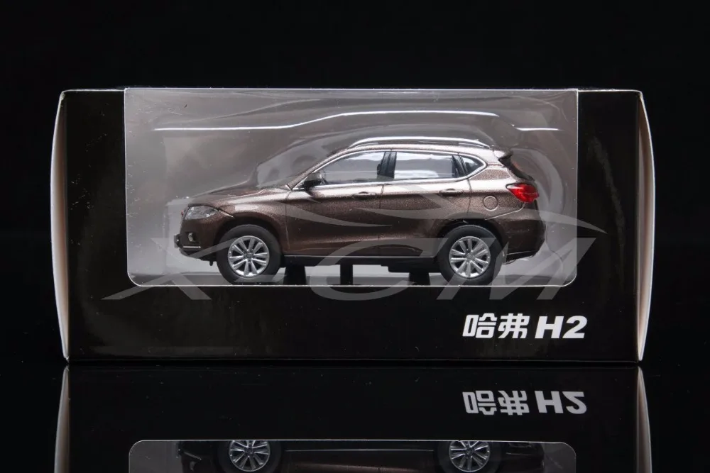 Литая под давлением модель автомобиля Great Wall Haval H2 1:43 может отодвинуться(коричневый)+ маленький подарок