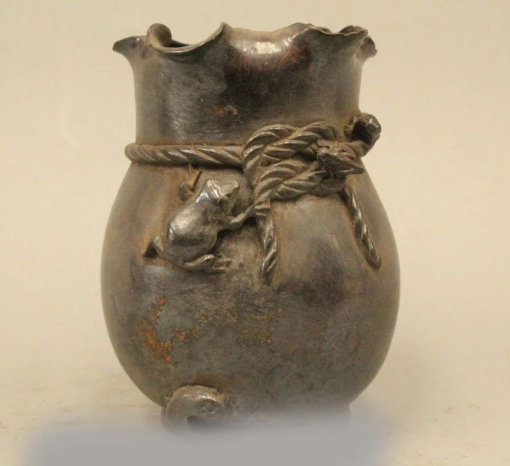 

4" China Chinese Dynasty Palace Pure Bronze frog Brush Pot Pencil vase Statue