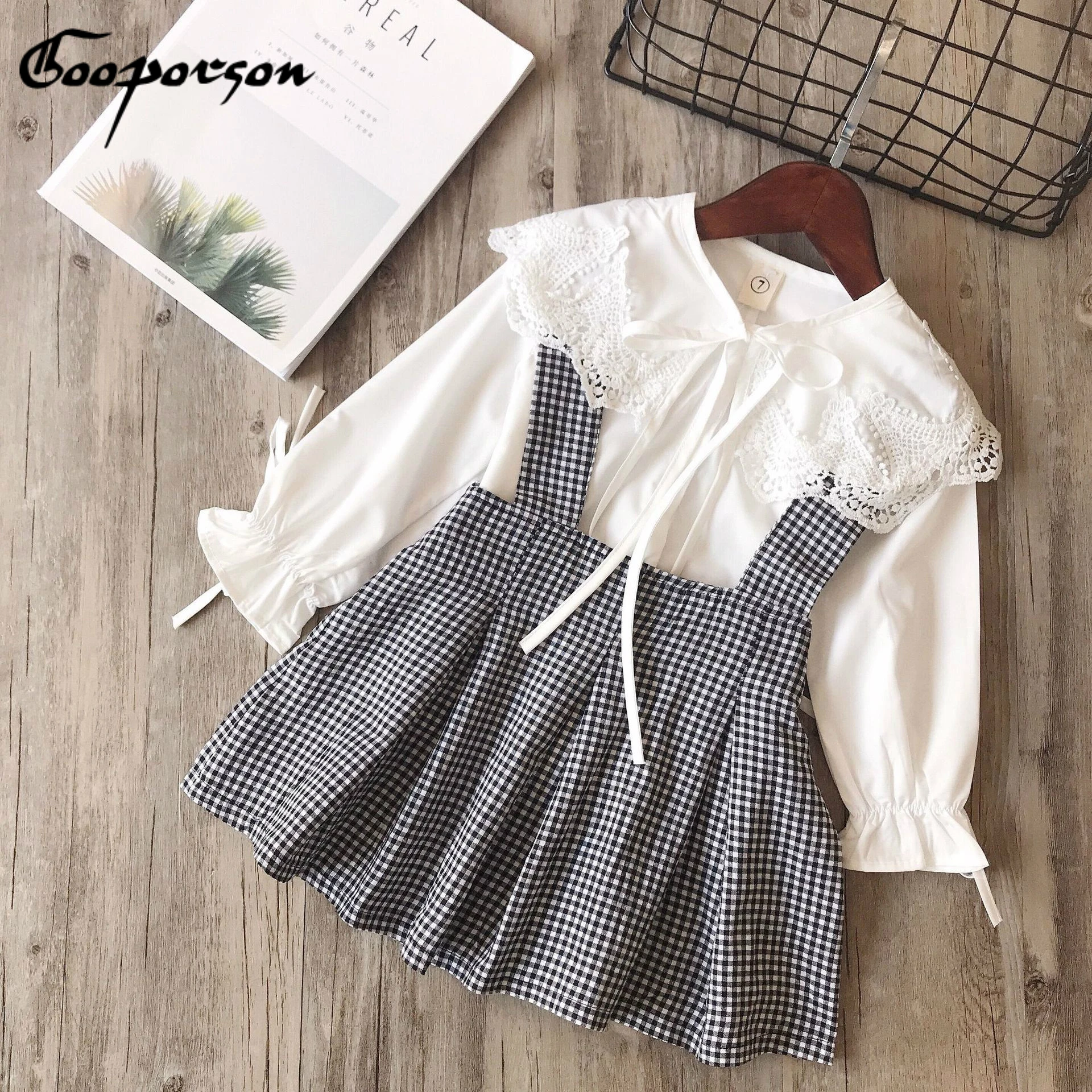 Christmas Baby Girls Outfit Set Cute Long Sleeves Ruffle Sleeves Shirt Solid Top+Floral Embroidery Overalls Skirt Set