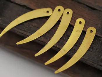 

50 Raw Brass Charms (32x5 mm) brs 285