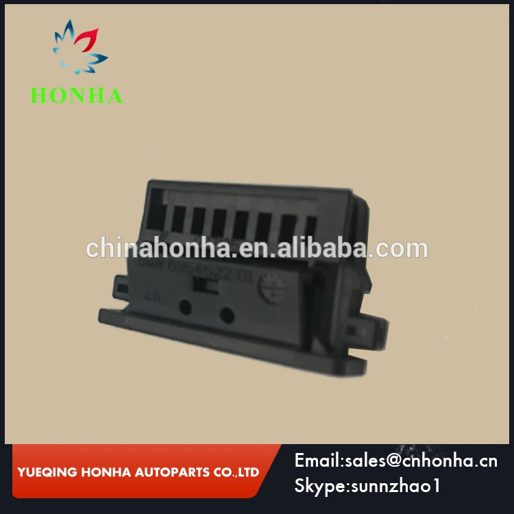 Tyco-8-pin-female-automotive-electrical-connector 1