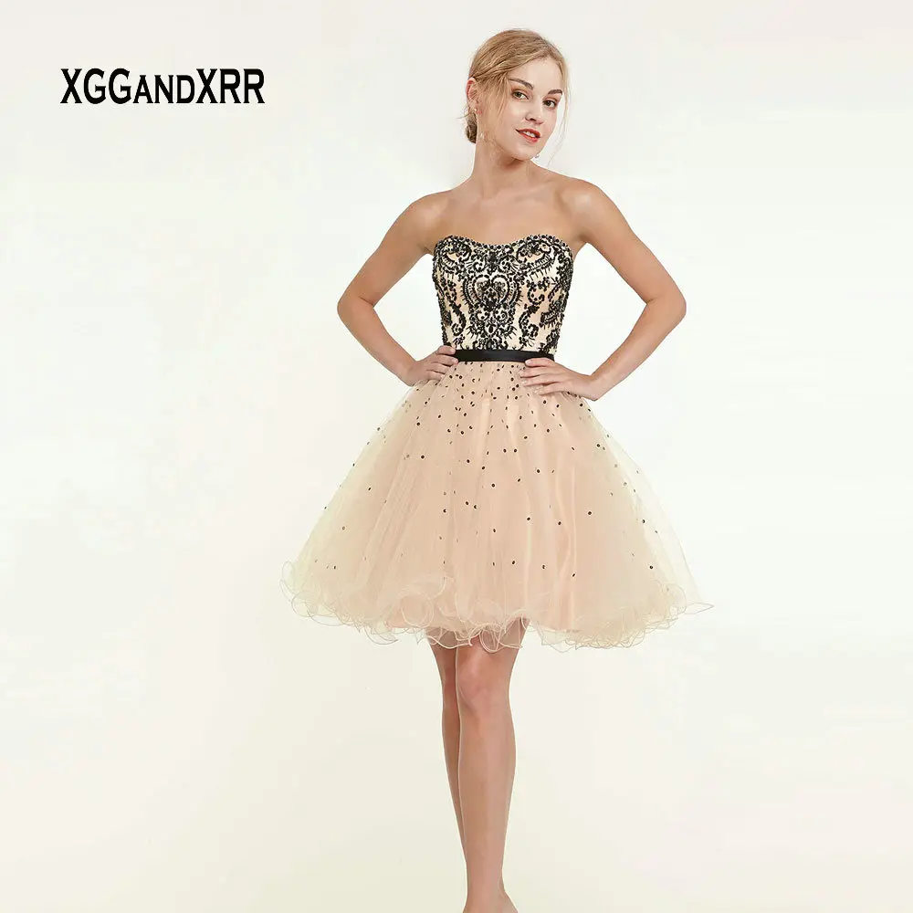 

New Arrival Sexy Strapless Ball Gown Homecoming Dress 2019 Beading Crystals Champagne Short Prom Dress Graduation Party Dress