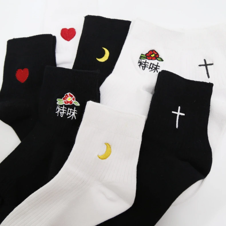 韓国原宿靴下女性刺繍ソックス女性のかわいいキャンディームーン交差ハート中国愛韓国愛のパターン綿の靴下 Sock Folder Sock Girlsocks Toe Socks Aliexpress