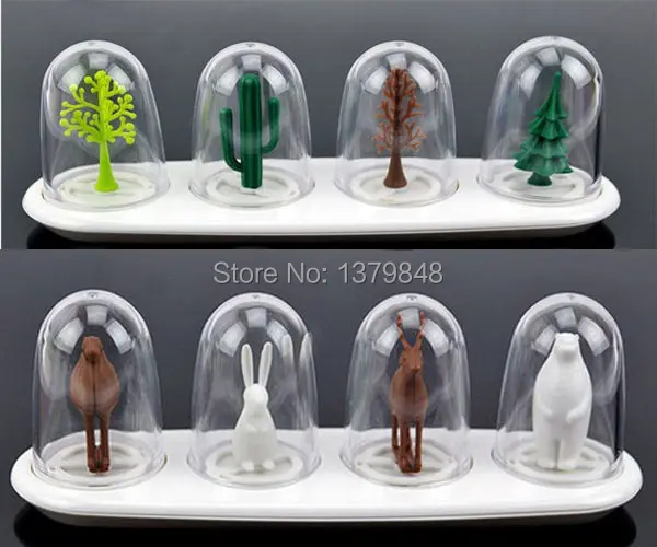 

Four Season/Animal Parade Pepper Salt Shaker Set of 4 Spices Kitchen Dining Gift