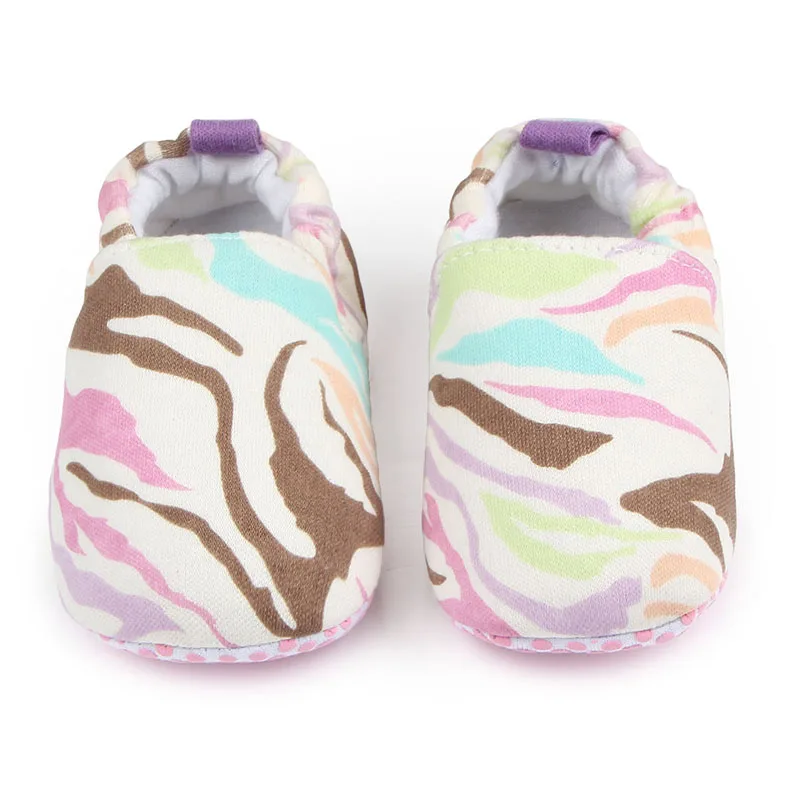 Nieuwe-Kleurrijke-Leuke-Katoen-Soft-Sole-Infant-Pasgeboren-Meisje-En-Jongen-Casual-Schoenen-Peuter (1)