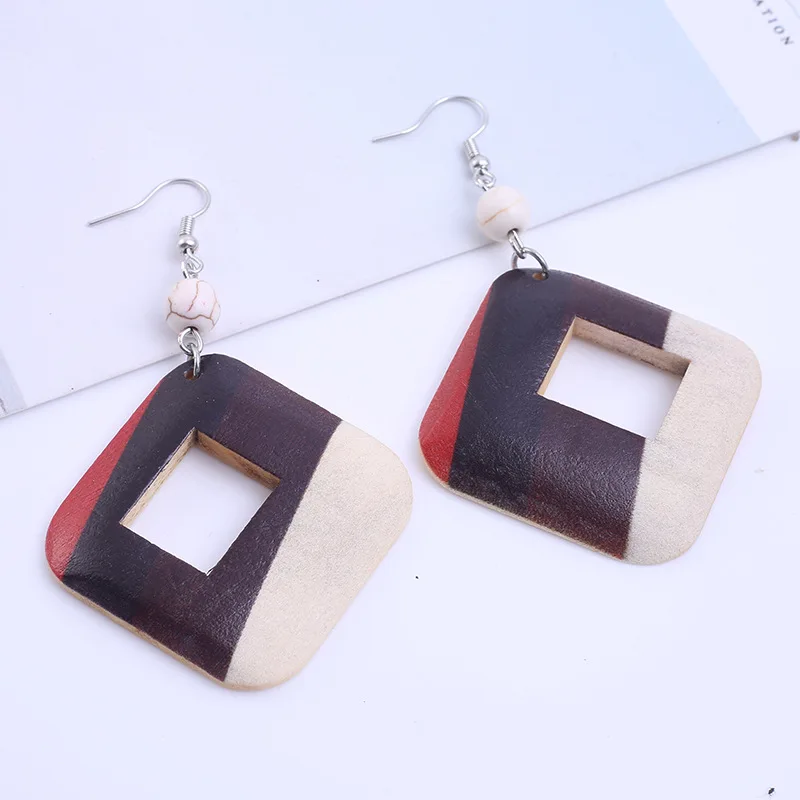 

Trendy Geometric Earrings For Women White Color Wooden Dangle Earrings Temperament Square Hollow Drop Party Brincos Gift