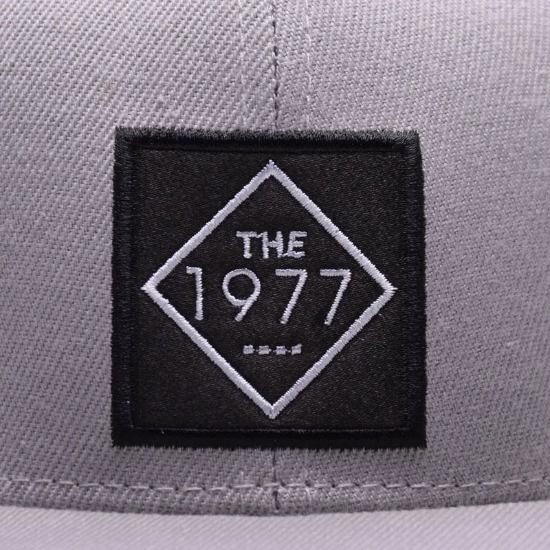 Women Men Hip Hop Flat Cap Unisex 1977 Letters Embroidery Baseball Hat Fashion Male Female Outdoor Cool Trucker Caps CP0128 (6)