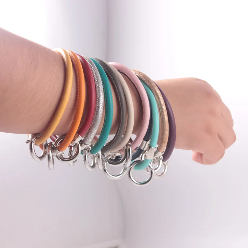 

2019 New PU Leather O Key Chain Custom Circle Cute Mermaid Tail Keychain Wristlet Wholesale Women Girl Key Ring Wrist Strap