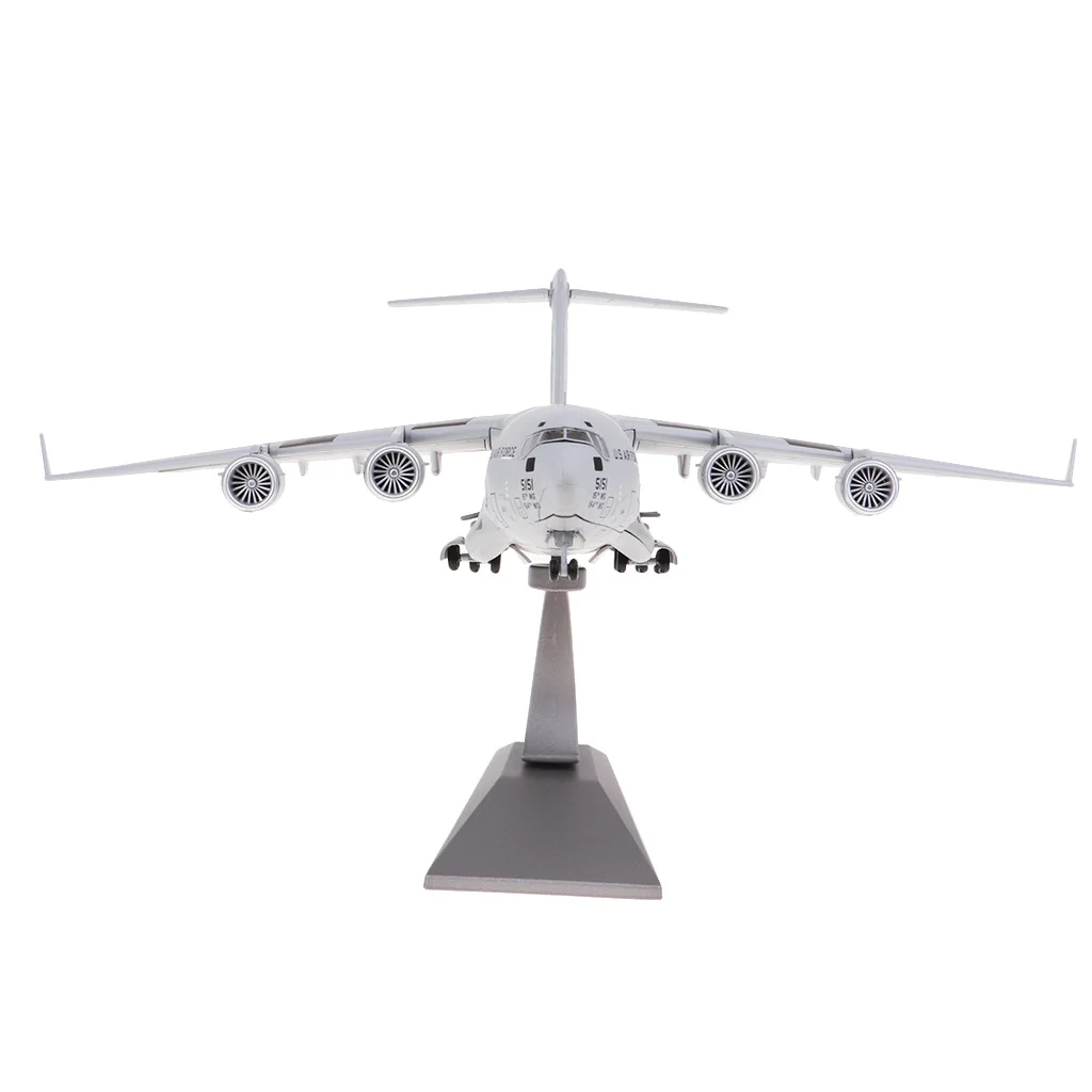 1:200 Scale Alloy C-17 Transport Plane Airplane  Toy Model Diecast Plane Model Toy Home Decoration Gift  Alloy material 