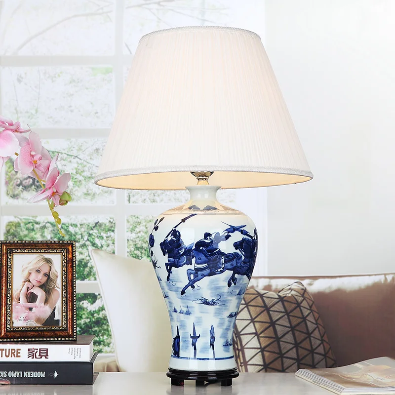 Jingdezhen Vintage style porcelain ceramic desk table lamps for bedside chinese Blue and White Porcelain vintage lamp table (1).jpg