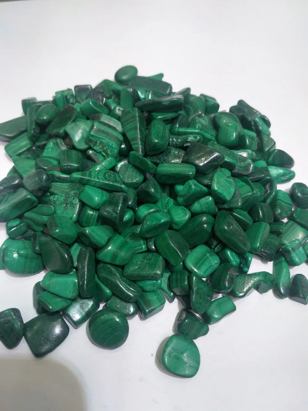 

100g Natural malachite tumbled stone Polished Gemstone gravel for home decoration wedding decoration aquarium