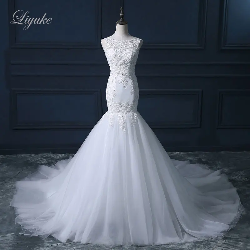 

Liyuke Elegant Scalloped Neckline Backless Mermaid Wedding Dress Appliques Backless Chapel Train Bride Dress