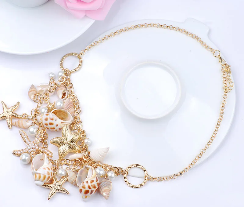Shell necklace style three (3)