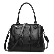Winter 2017 New Street Trendy Leather Stitching Sheepskin Single Shoulder Slant Black Leisure Handbag Winter 2017 New Street Trendy Leather Stitching Sheepskin Single Shoulder Slant Black Leisure Handbag
