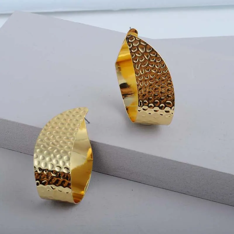 Mode-Big-M-tal-Irr-guli-re-Baisse-Boucle-D-oreille-Pour-Les-Femmes-Punk-Style (1)