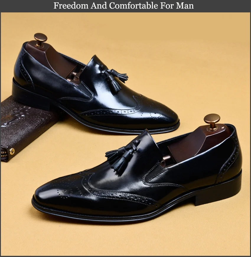 Классические ботинки-Броги из натуральной кожи в винтажном стиле; мужские повседневные лоферы с острым носком без застежки с кисточками; AS204