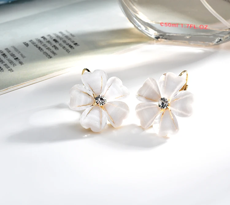 gold-color-crystal-flower-stud-earrings_14