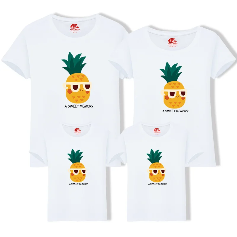 

Family Matching Clothes Family Clothes 2018 New Mother Daughter Father Baby T-Shirt Summer pineapple Cartoon Family Outfit