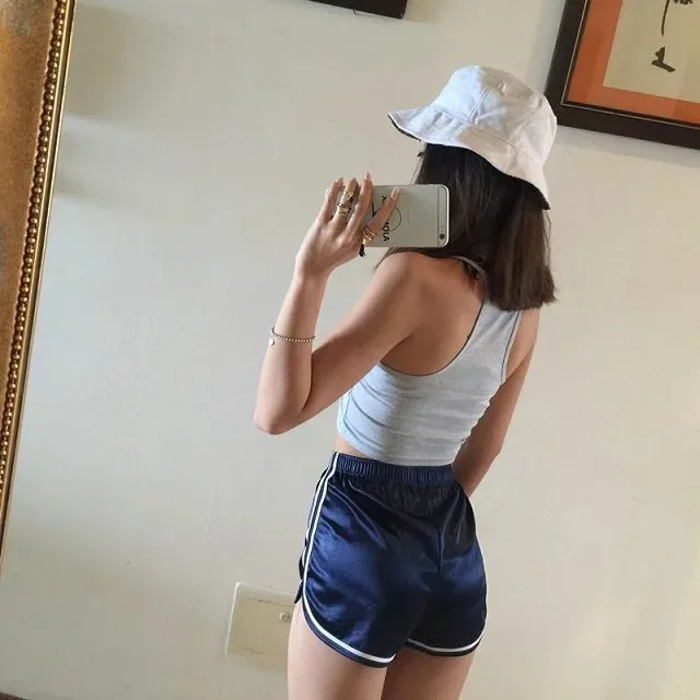 sexy shorts strip Sexy shorts strip
