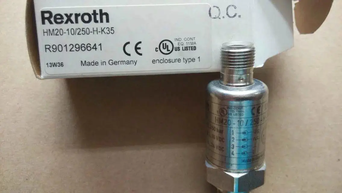 35 100 20. Конденсатор электролитический 50 мкф. Пластин 100 штук. 35 100 20. Конденсатор твердо накопительный 100 35d.