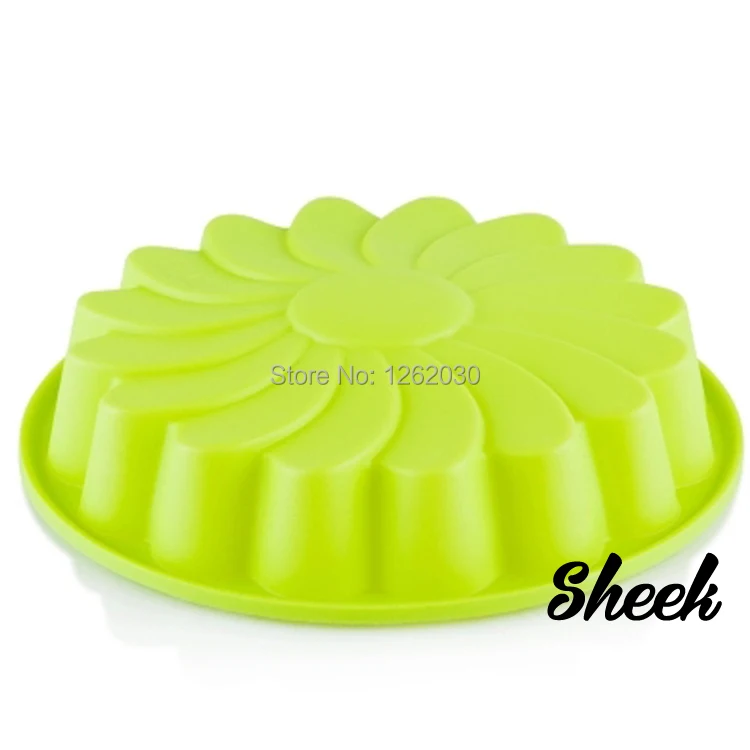 

Daisy Flower Cake Silicone Mold / silicone cake pans / cake Baking Dishes / Margaret cake pan