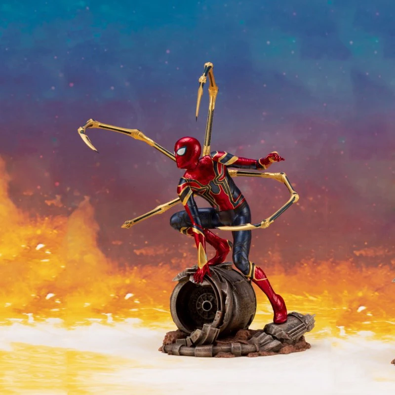 

Avengers Endgame Spider-Man Far From Home Marvel 28CM PVC Action Figure Model Doll Toy