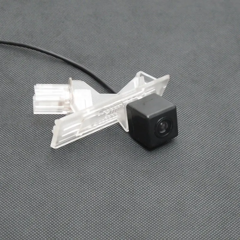 Cena Ludmiła dla renault duster dacia duster cofania kamera tylna kamera cofania HD oświetlenie tablicy rejestracyjnej instalacja