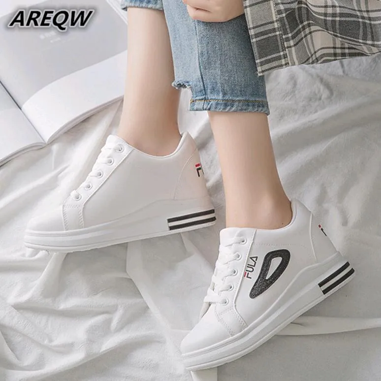

2019 Autumn New Women's Shoes Explosion Models White Shoes Female Increase Students Sports Shoes Sports Running Shoes