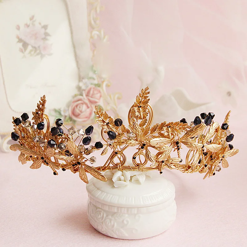 

Gold Butterfly Vintage Wedding Tiara Crown Baroque Bridal Hair Accessories black beads Women Headpiece Retro bridal crowns