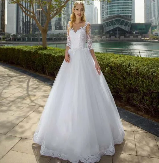 

Charming A-line Princess Lace Top Wedding Dresses Half Sleeve Lace Up Back Sweep Train Bridal Gown Country Garden Bridal Dresses