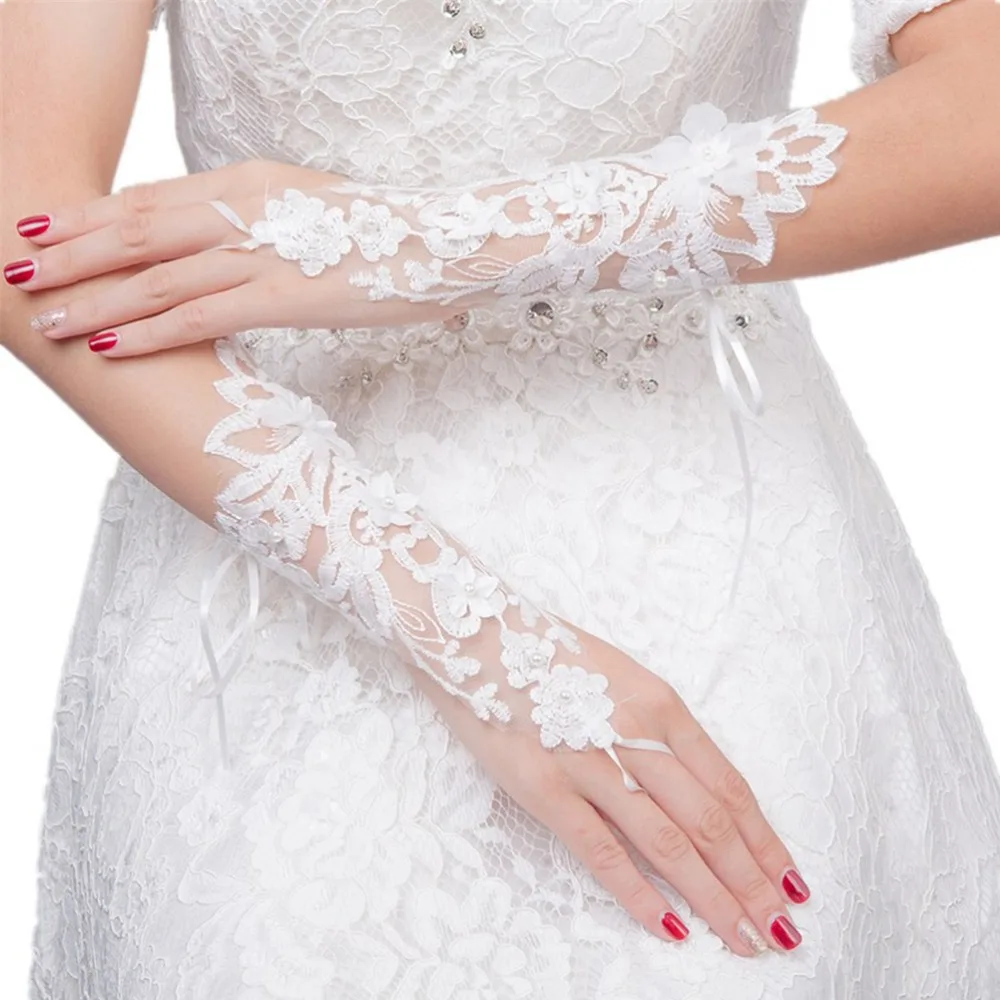 Анти элегантная белая цвета слоновой кости свадебные аксессуары средней длины Свадебные перчатки бисером свадебные перчатки цвета