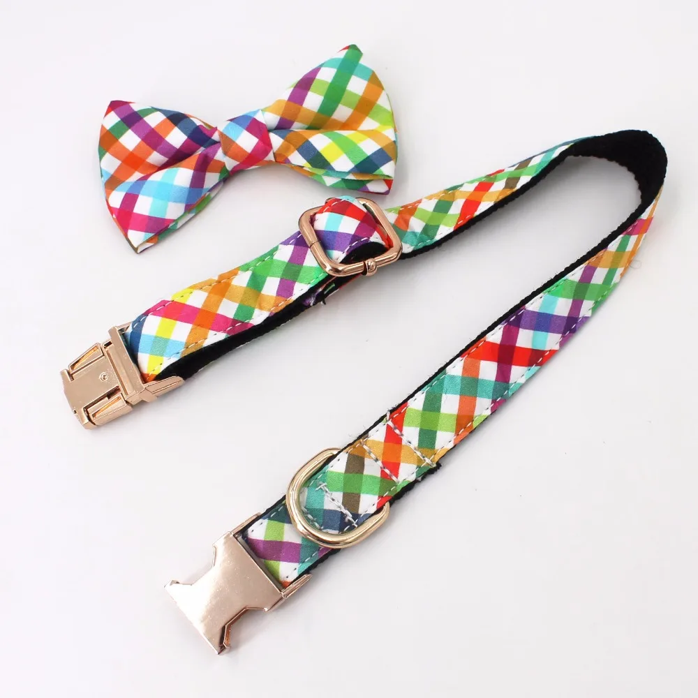Baratos Moda cuello de perro a cuadros coloridos con pajarita, correa para 5 tamaños a elegir, los mejores regalos para tu mascota