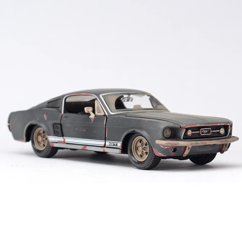 Maisto 1:24 Ford Mustang GT 1967 Diecast Model Car Toy Cars Model Vintage Car Maisto 1:24 Ford Mustang GT 1967 Diecast Model Car Toy Cars Model Vintage Car