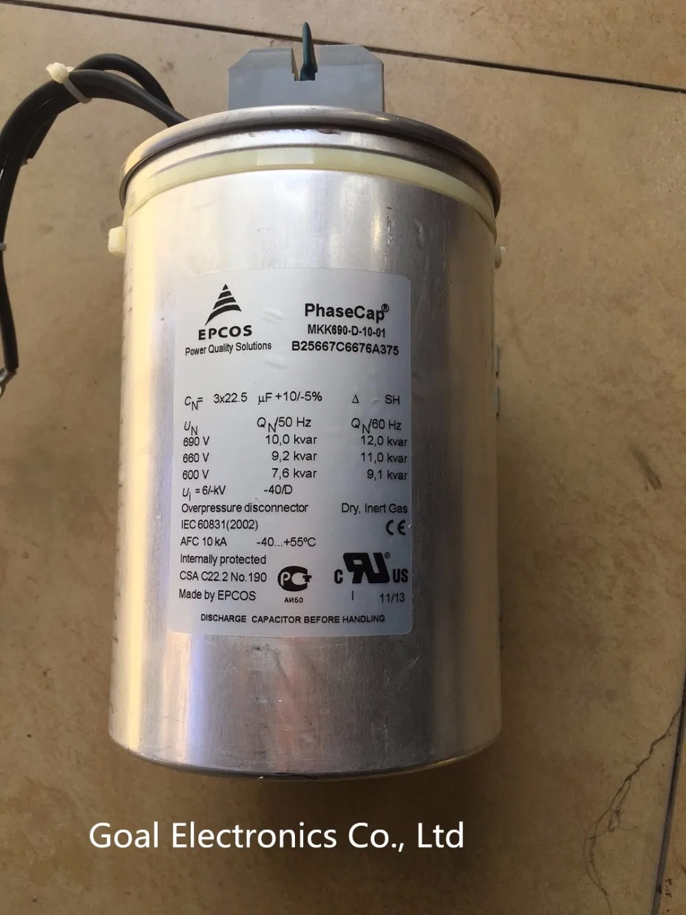 

Mkk690-d-10-1 and B25667C6676A375 3x22.5uf are inverter filter capacitors