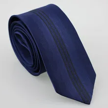 Yibei Coachella Галстуки человек Тощий темно-Средства ухода за кожей Шеи Галстуки ручной работы черные вертикальные полосы узкий Cravatta свадьба Тонкий из микрофибры Средства ухода за кожей Шеи Галстук