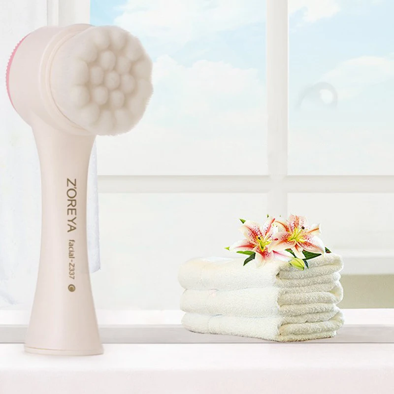 Buy 2 in 1 Unisex Non electric Facial Cleansing Brush
