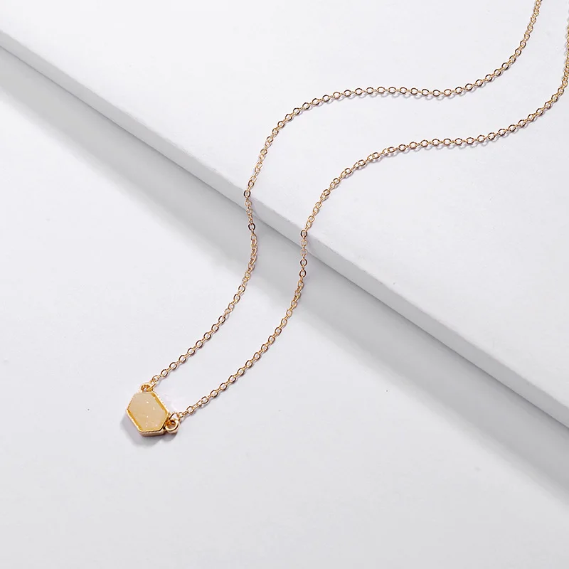 

Iovry Resin Druzy Stone Pendant Necklace Dainty Chain Short Necklaces for Women