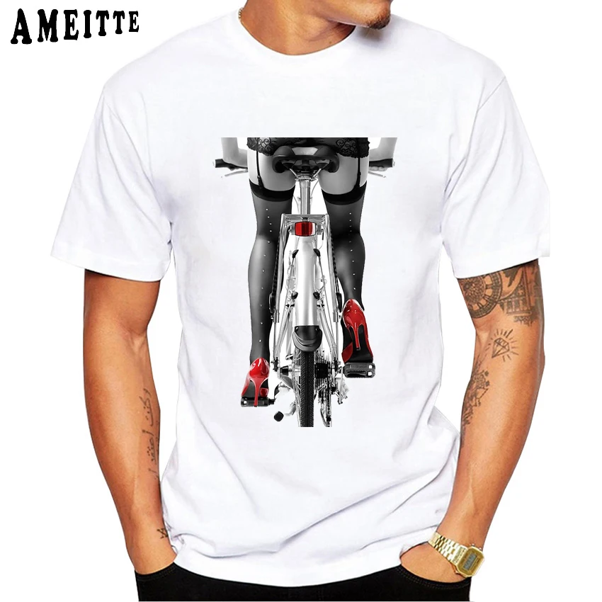 

Sexy woman in red high heel shoes and stockings riding bicycle art photo T-Shirt Fashion Boy Casual Fitness Cool Men's T Shirt