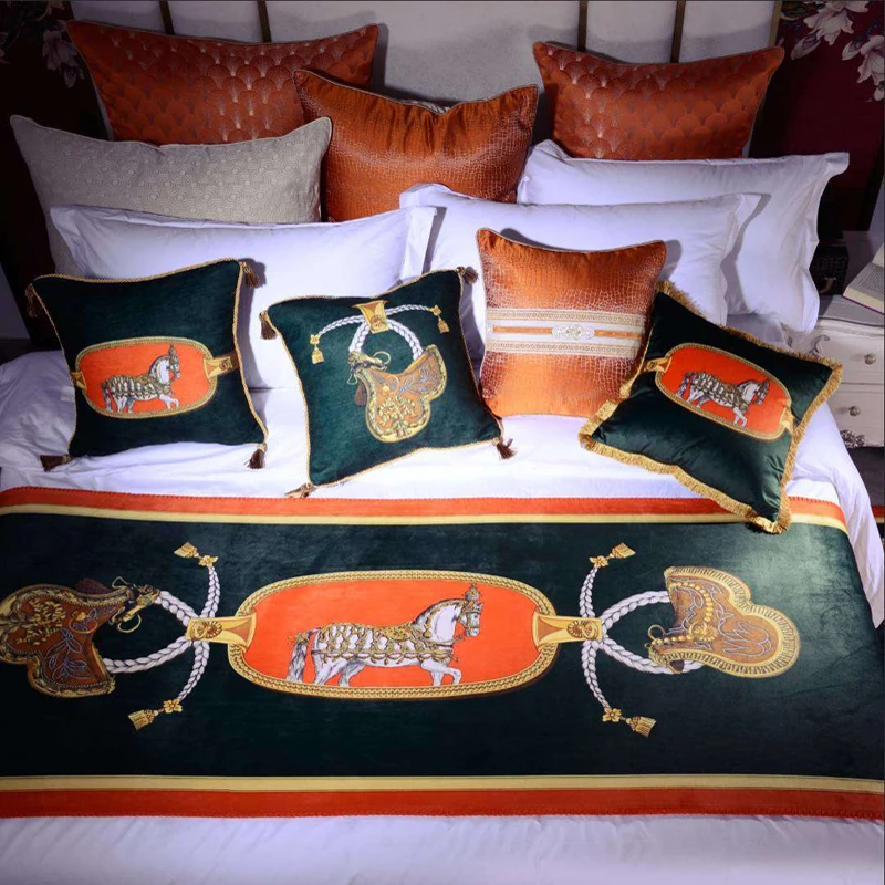 

Luxury Horse Cushion Cover European Design Velvet Tassel Pillowcase Soft Double Printed Home Decorative Sofa Throw Pillows Chair
