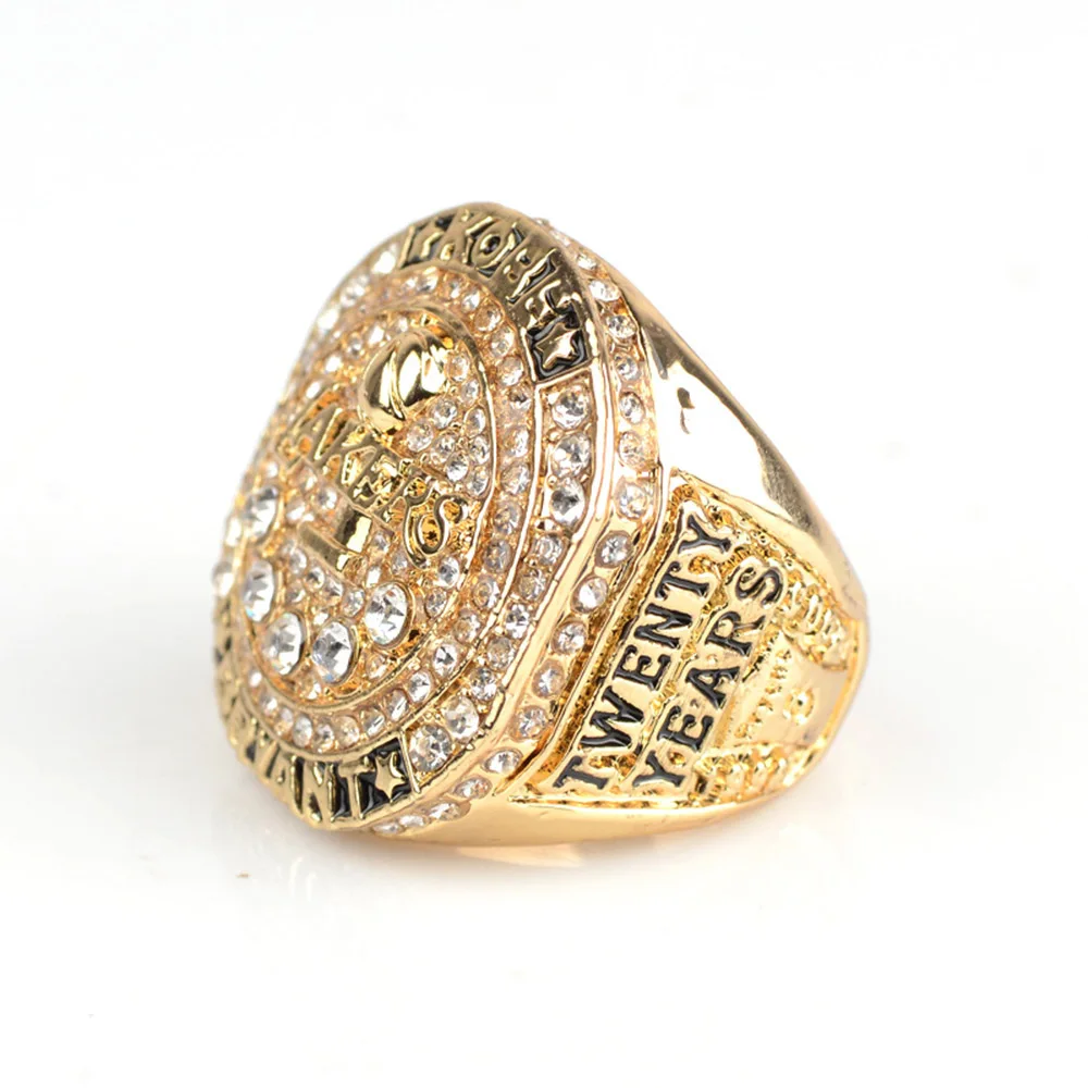 Hombre Anillo de la Venda Bling Joyas con incrustaciones de micro CZ Hip Hop Style Sport Fan Kobe Bryant Memorial Replica anillo Campeonato Tamaño 9-12