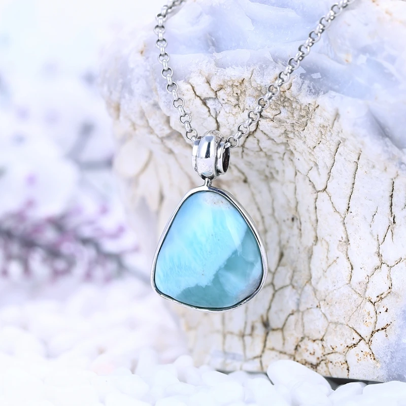 

Private custom Natural Stone Gemstone Larimar Beauty Jewelry For Valentine's Day Beauty Silver Pendant