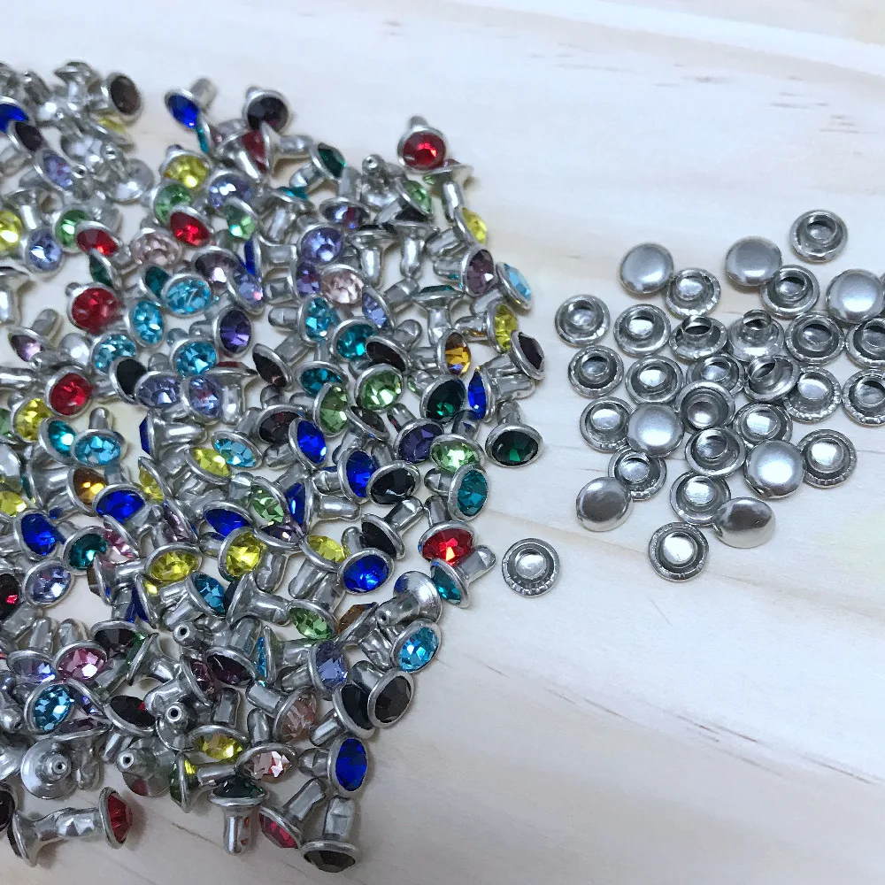 

New Coming DIY 100PCS 4MM Random Mixed CZ+++ Hardware Rivets Orange Crystal Rivets Leather Craft Punk Studs Fit For DIY Making