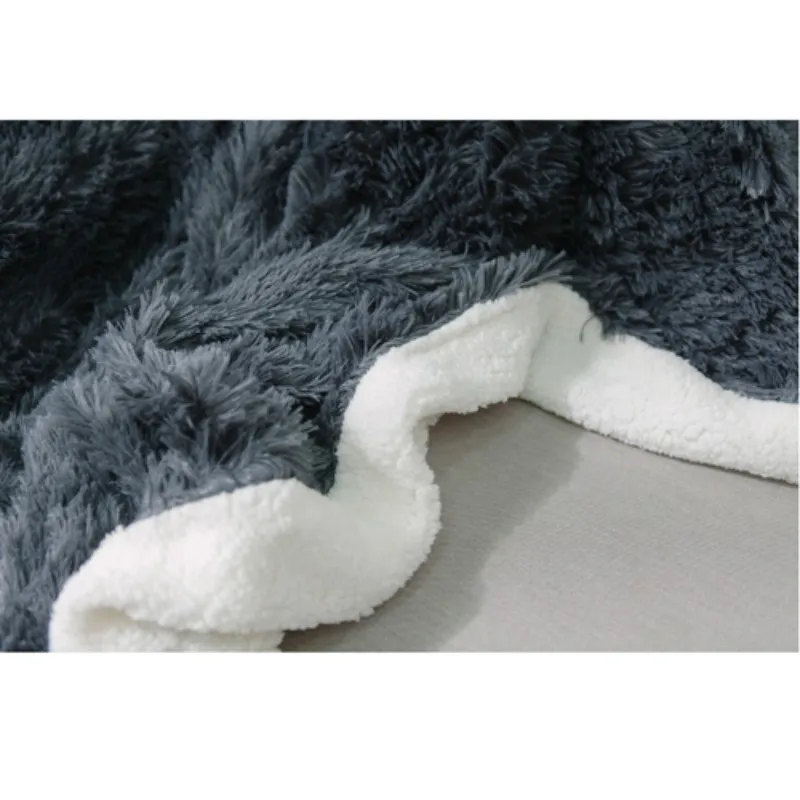 conew_faux fur banket (1)