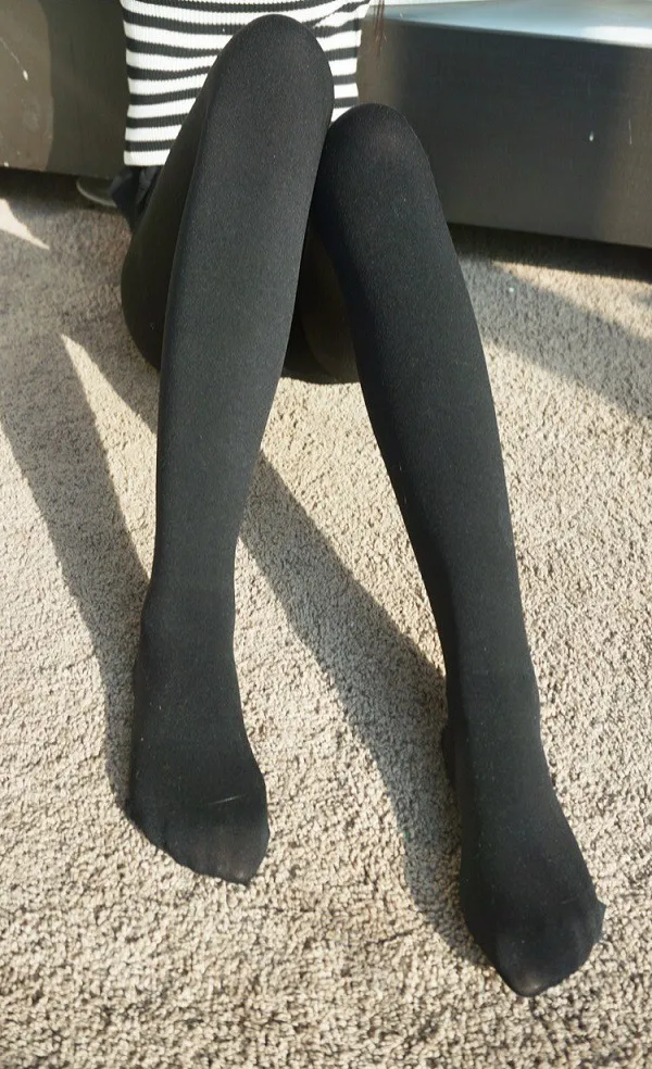 2740362989_1677924974