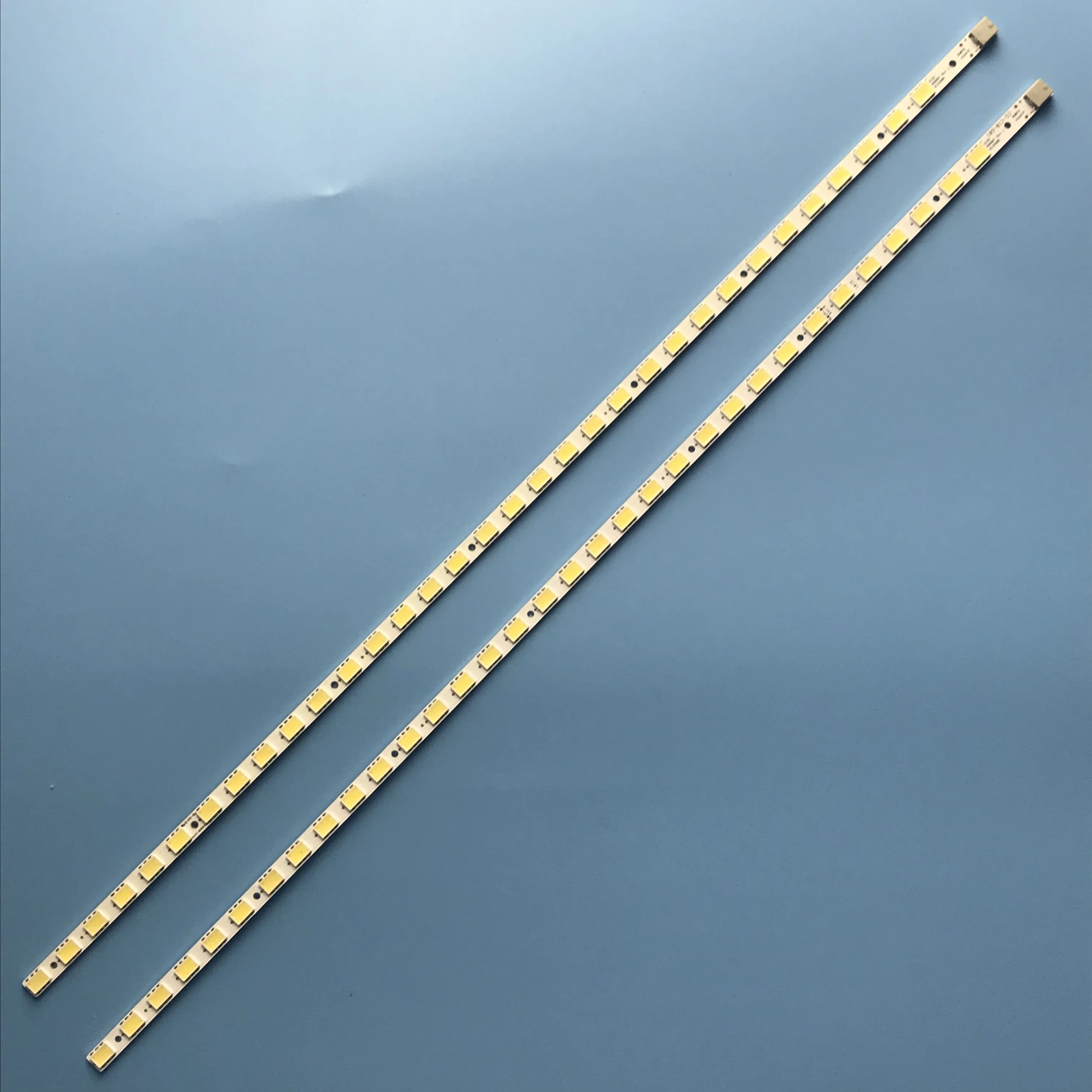 Светодиодная лента для подсветки 33 лампы телевизора Sharp 32 &quotRUNTK 4334TP LK315D3LA4 090907