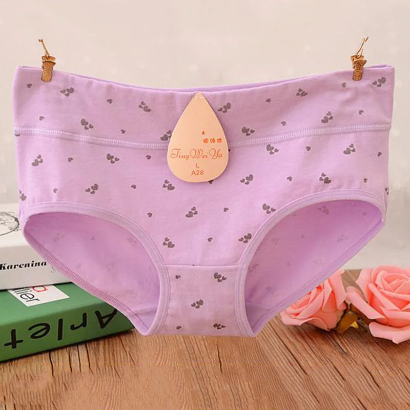 QUECOO M-XXXL Cotton combed cotton panties waist comfortable cartoon triangle underwear women's underwear