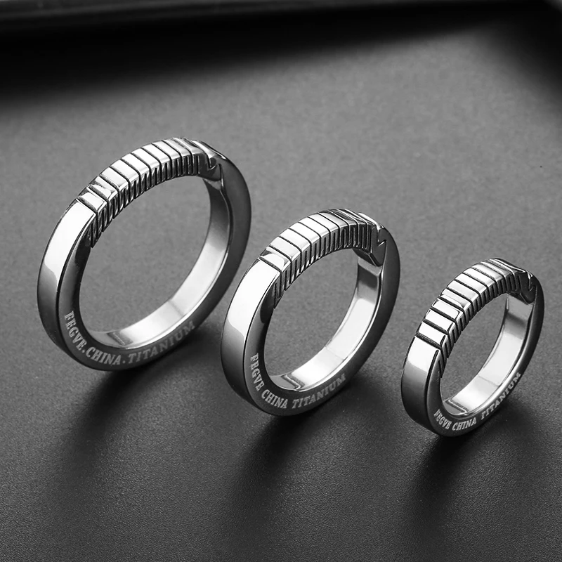

Minimalism Titanium Creative Key Chain Men Women Car Keychain Ultra Lightweight Key Rings Holder Buckle Luxury Gift for Friend