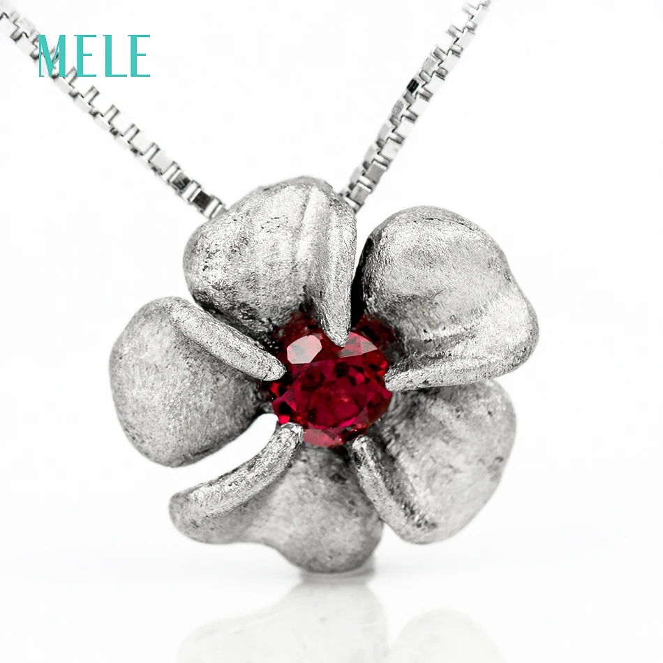 

Natural garnet silver pendant, 14mm for whole pendant size, beautiful flower pendant, vivid and lovely